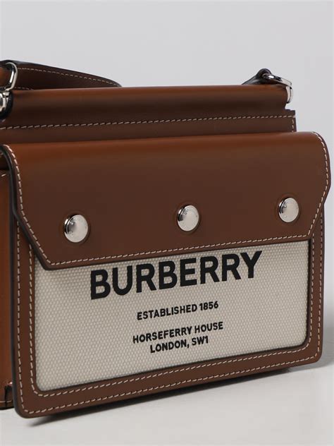 borsa di burberry pelle|Burberry Limited.